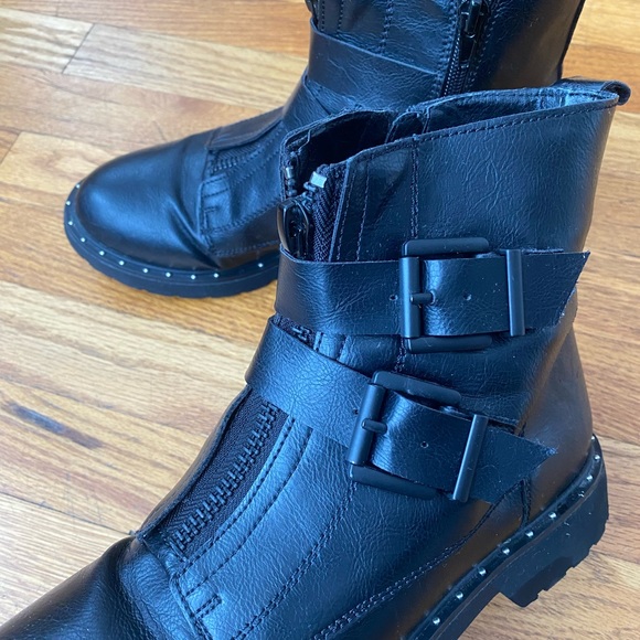 Black combat boots with buckle detail. Only worn a handful of times. - Picture 3 of 7